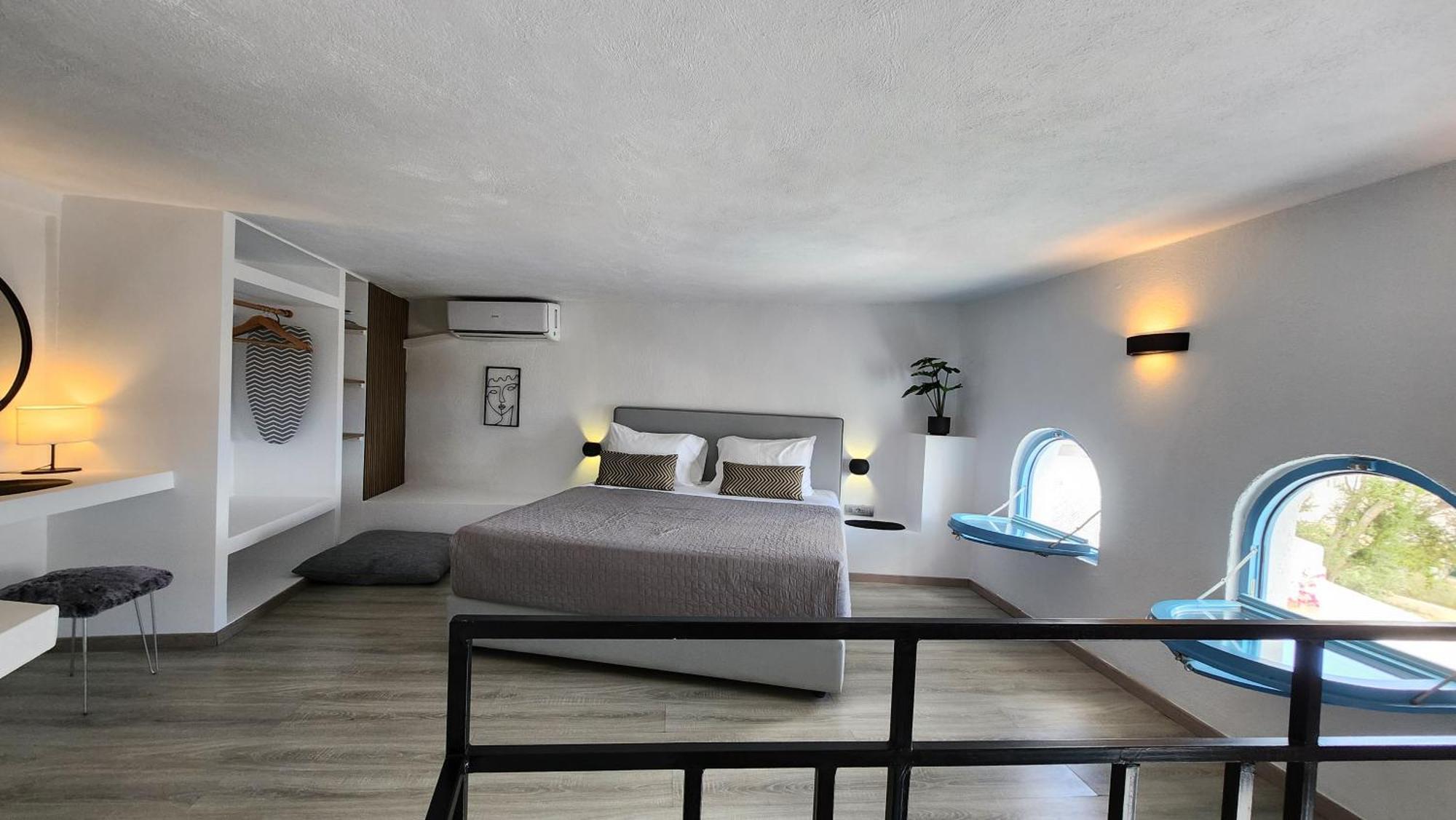 Euphoria Suites & Deluxe Studios Тира Экстерьер фото