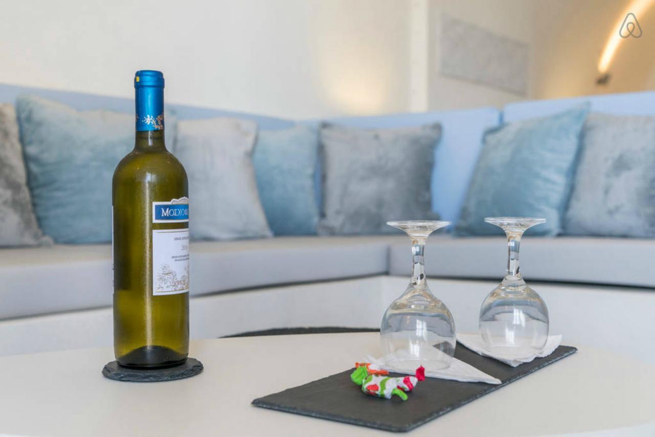 Euphoria Suites & Deluxe Studios Тира Экстерьер фото
